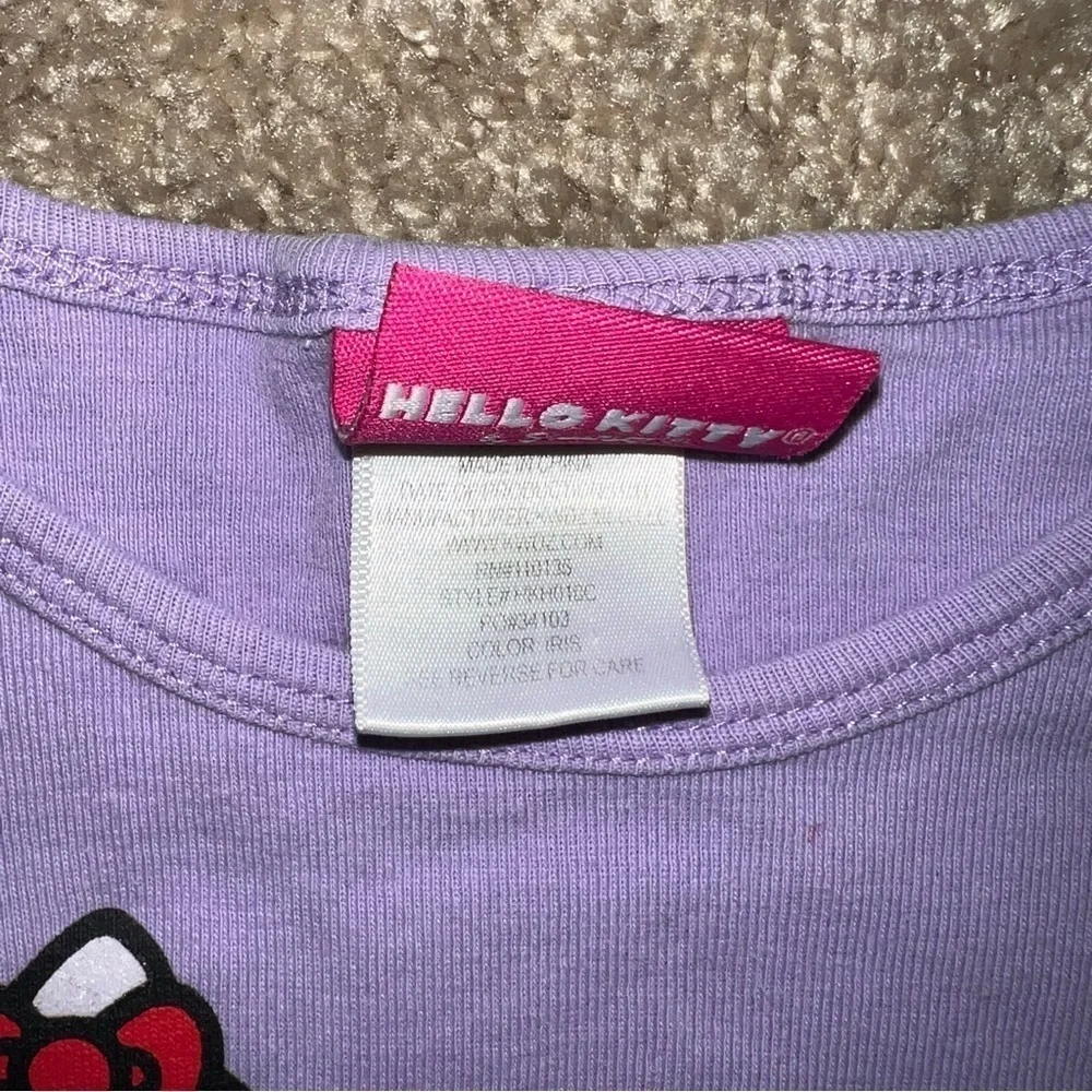 Sanrio Hello Kitty Purple Peace Sign Cake Apples T-shirt Girls Size 6X